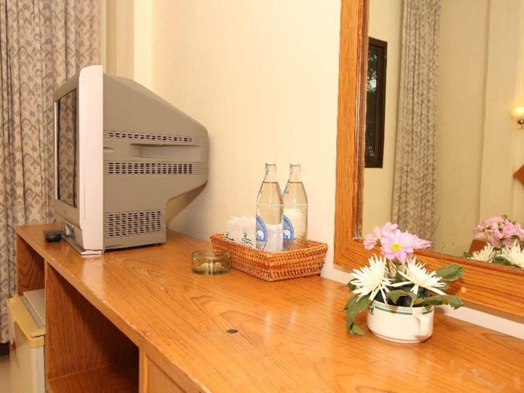 River Inn Kanchanaburi Zewnętrze zdjęcie
